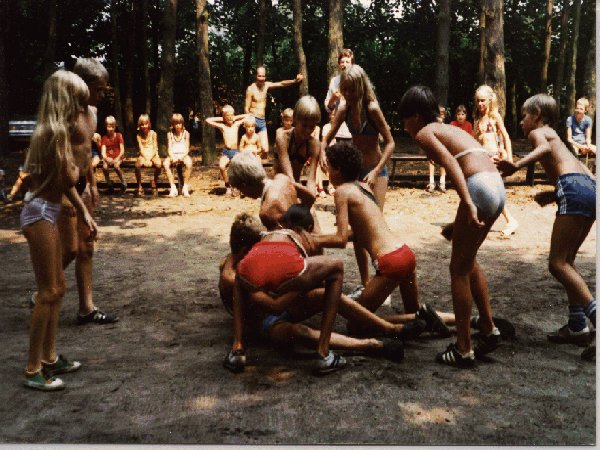Rugby tijdens de kampweek 1980